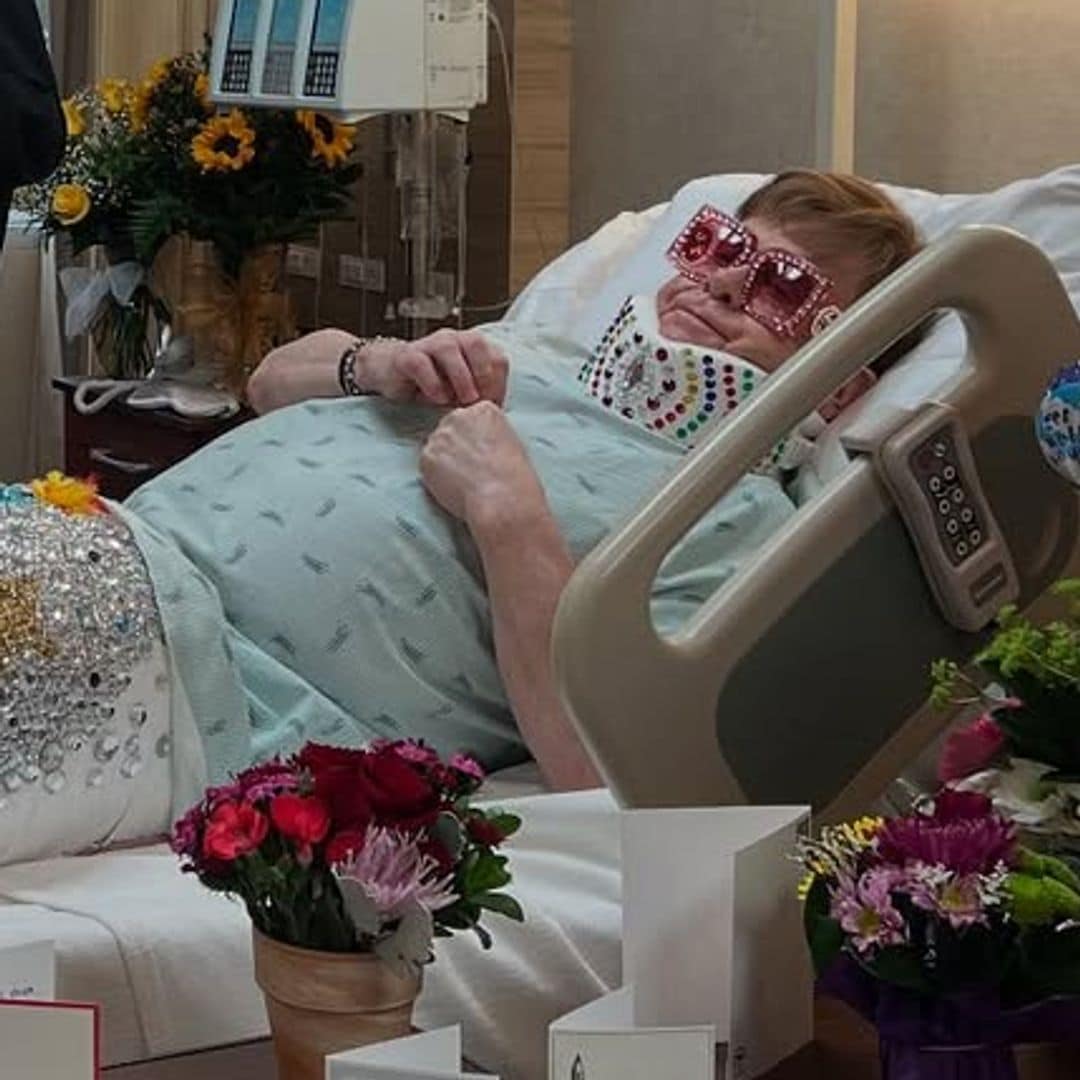 Elton John, ¿otro golpe en su año más duro? De su preocupante pérdida de visión a su sorprendente participación en 'El diablo se viste de Prada'