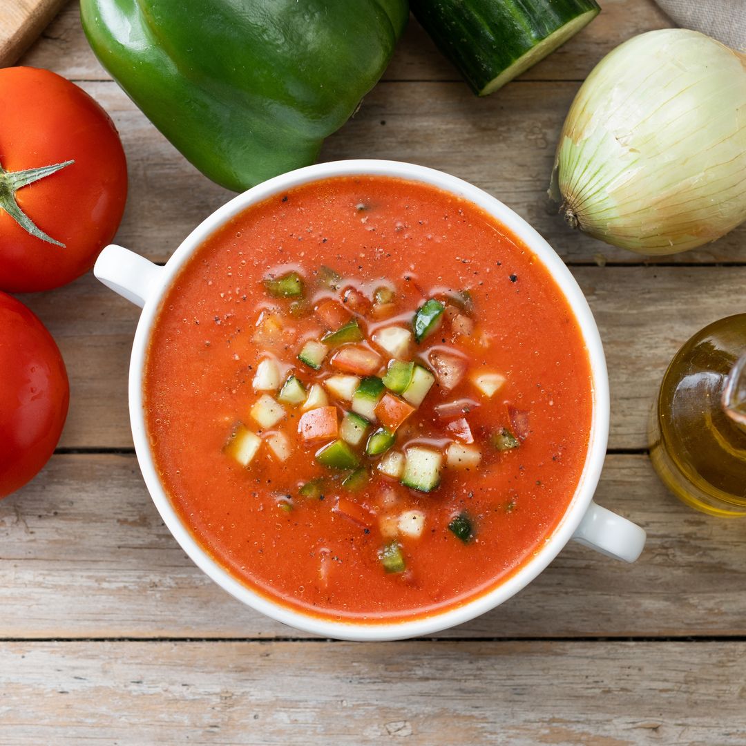 El gazpacho andaluz de toda la vida: la receta más tradicional que triunfa cada verano