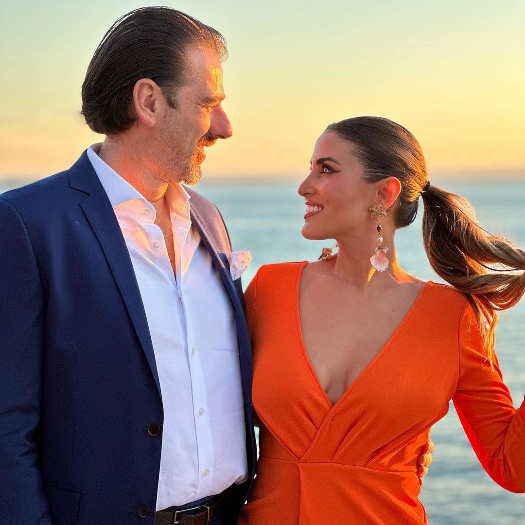 A punto de convertirse en papás, Sofía Rivera Torres y Eduardo Videgaray celebran dos años de casados