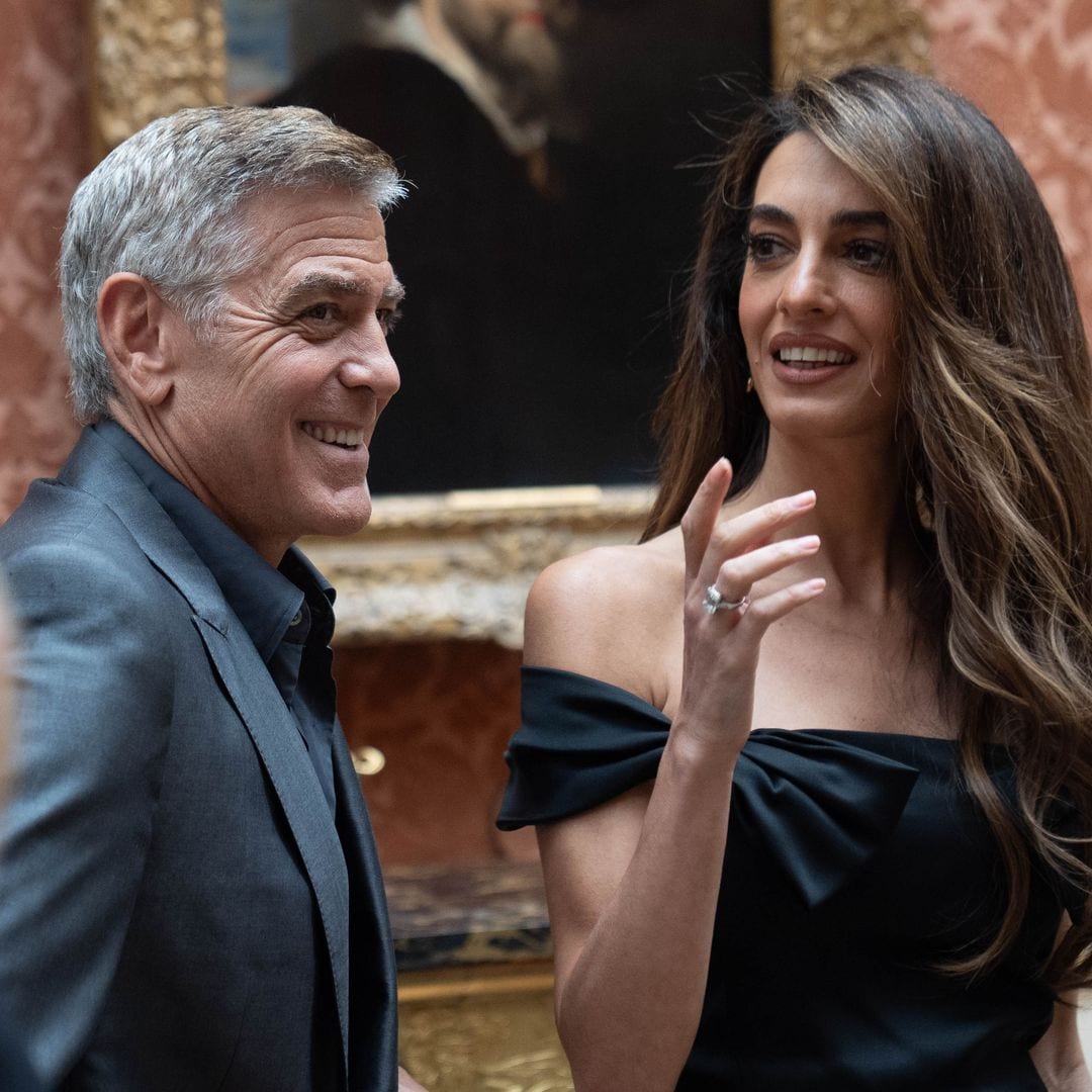 Los trucos de estilo de Amal Clooney en Buckingham para ser la invitada perfecta