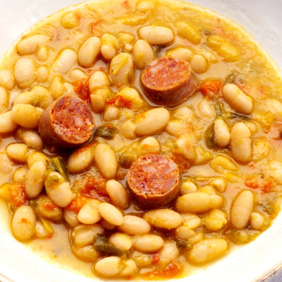 Alubias blancas con pimientos y chorizo