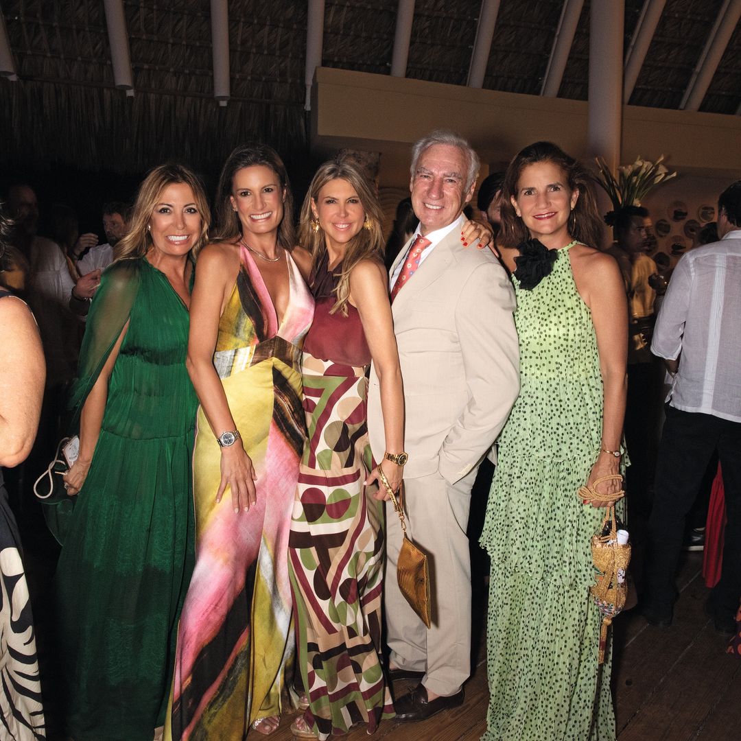 HOLA4250P054-060_BodaGigiSarasola_Fiesta_V10