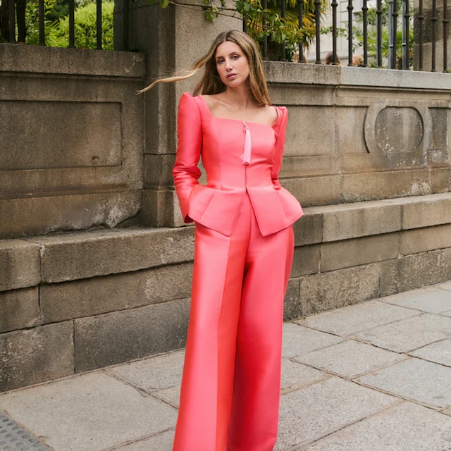 Sofia Paramio posando para la colaboración Lorenzo Caprile x Silbon