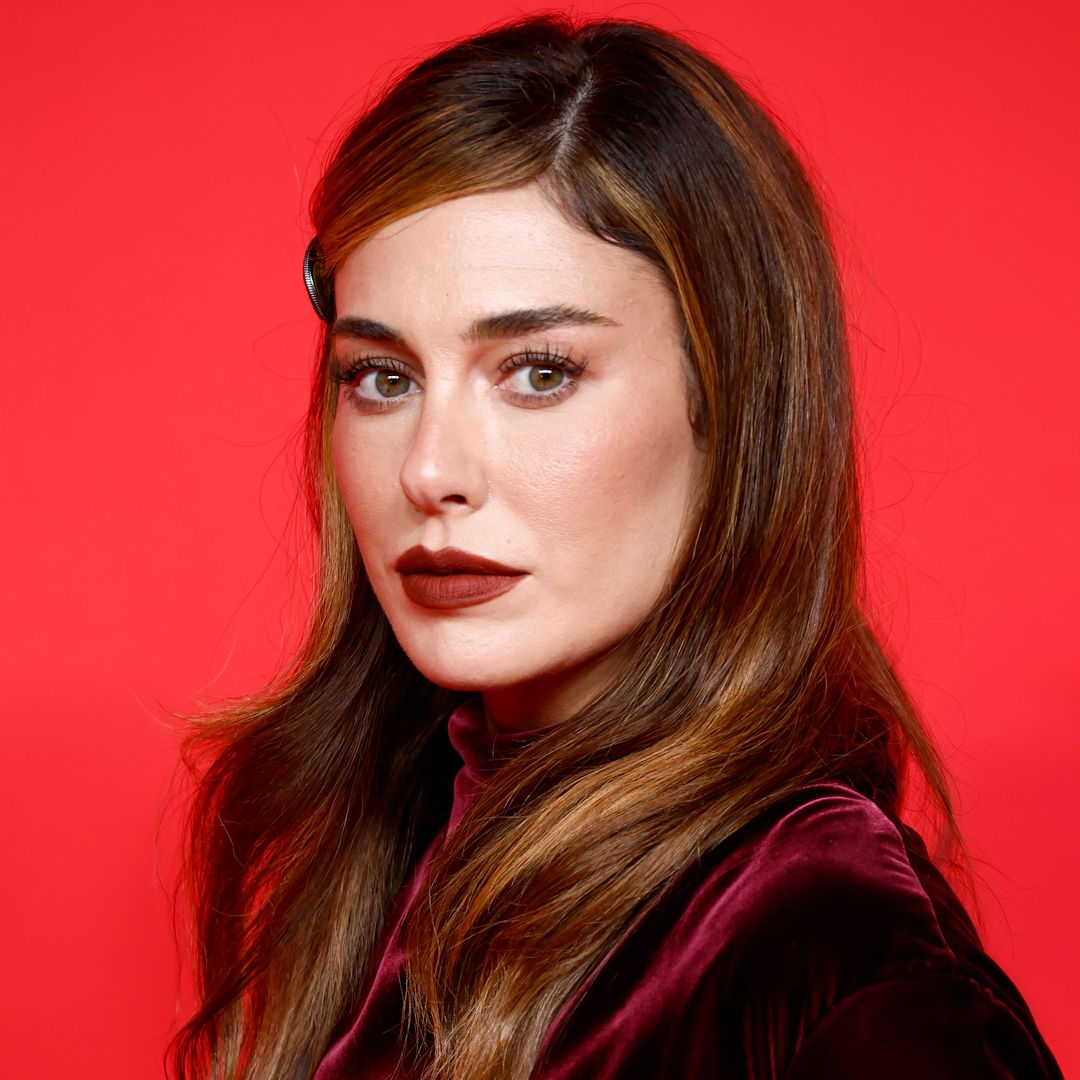 Blanca Suárez recupera en San Sebastián el peinado de los 60 que aporta volumen al pelo fino sin cardar