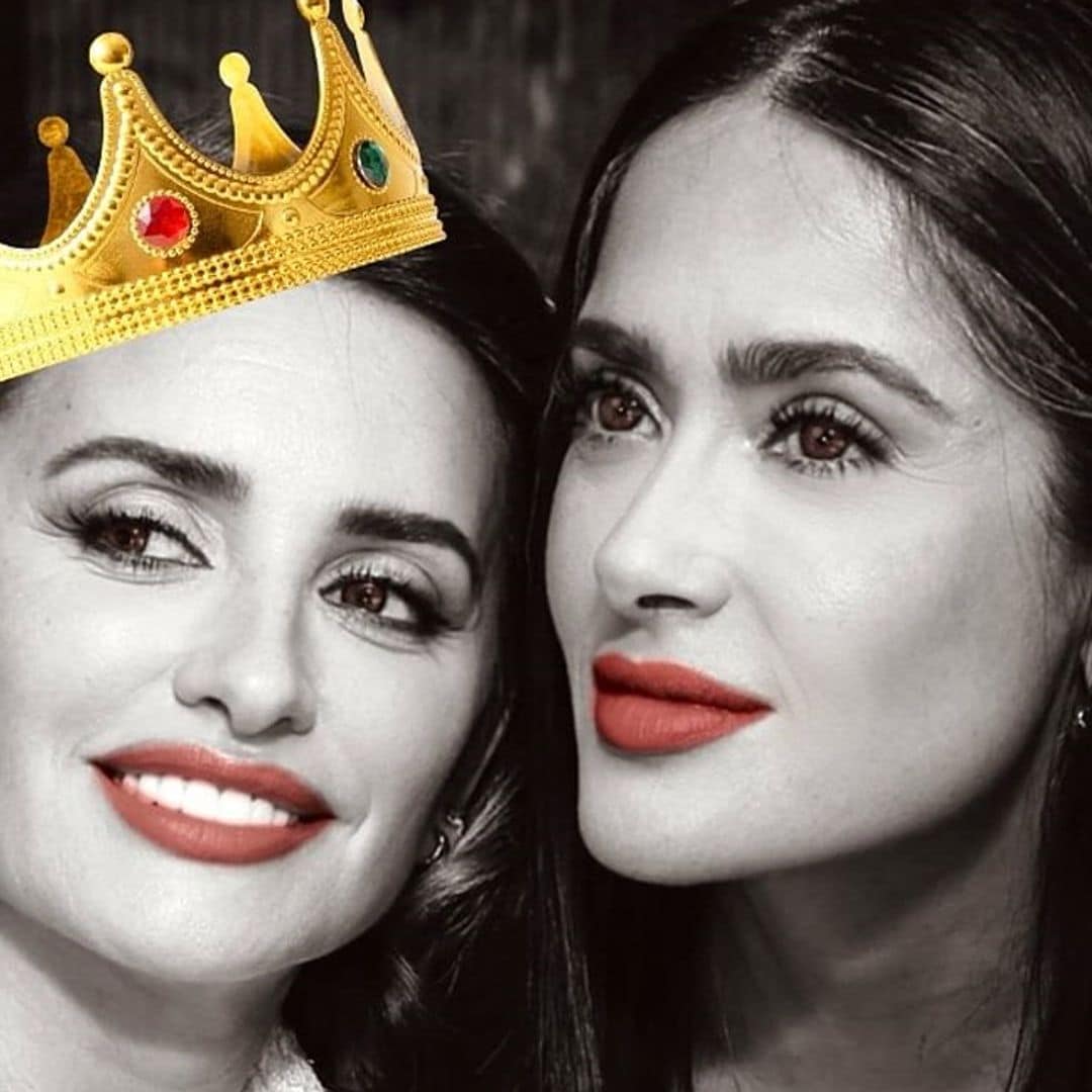 La divertida felicitación de Salma Hayek a Penélope Cruz por su nominación a los SAG