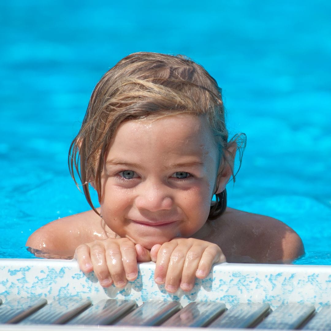 ¿Tu hijo tiene unas manchas rojizas en las yemas de los dedos? Descubre todo sobre la pulpitis palmar