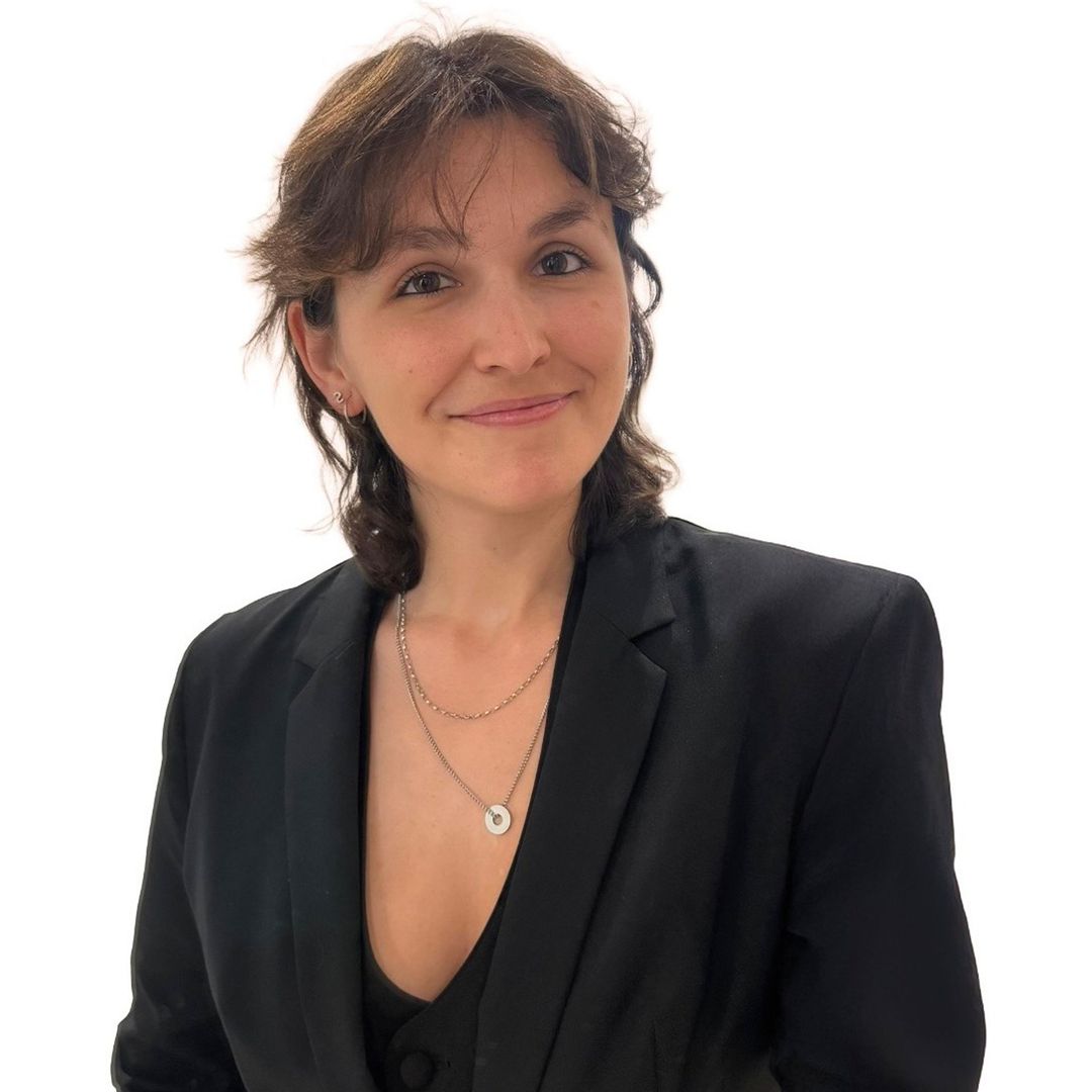 Sandra Miró, la hija escritora de Megan Maxwell