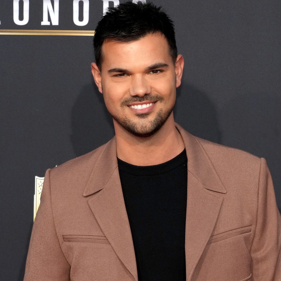 ¡Ya es papá! Taylor Lautner, estrella de ‘Crespúsculo’, presenta a su bebé con una tierna foto