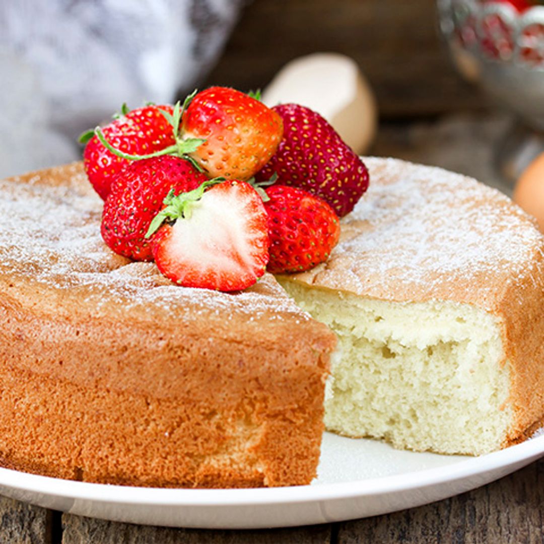 Repostería sana y saludable: Bizcocho sin huevo de fresas naturales