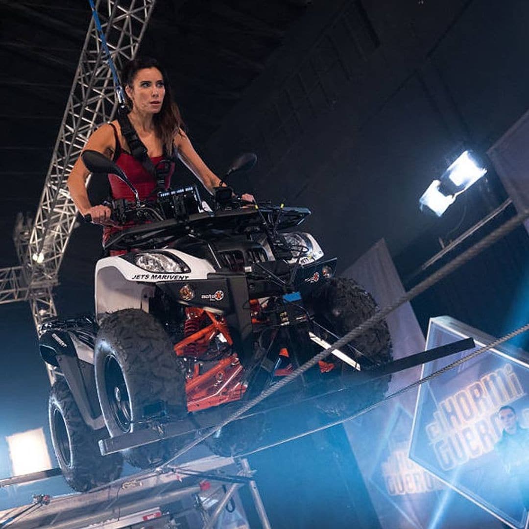 El más difícil todavía: Pilar Rubio hace funambulismo ¡conduciendo un 'quad'!