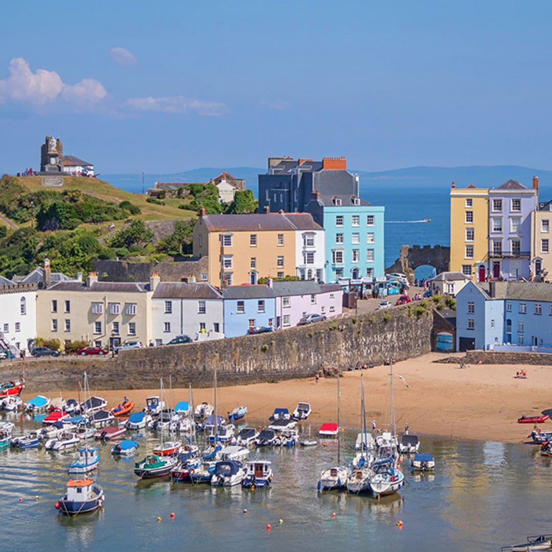 La ciudad costera galesa de Tenby, en Pembrokeshire, Gales, Reino Unido.