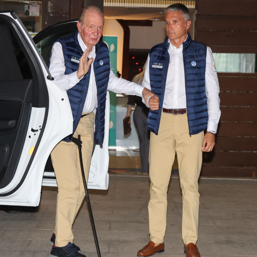 El plan nocturno del rey Juan Carlos en Sanxenxo con la infanta Elena y sus mejores amigos