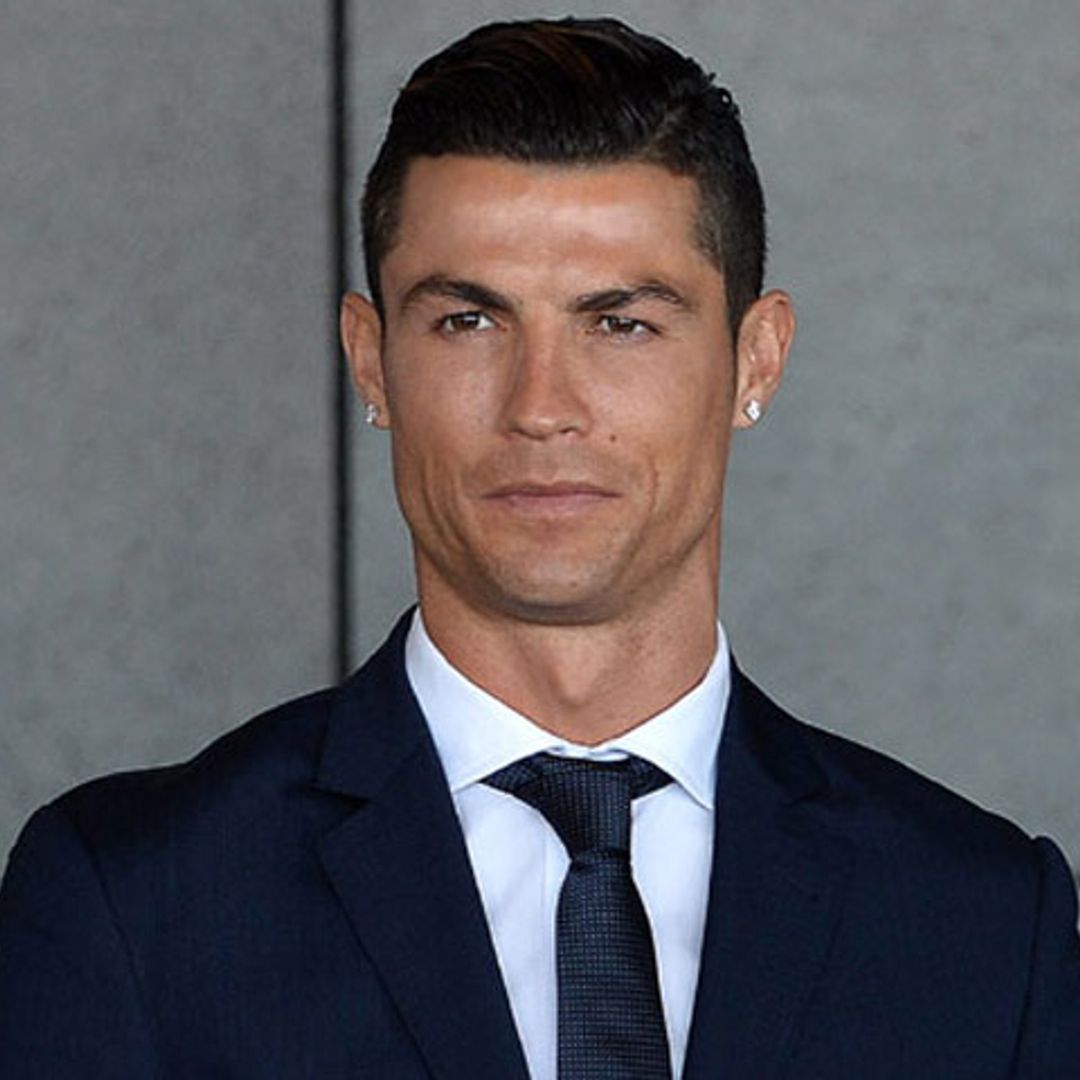 Cristiano Ronaldo, ¿eres tú? El curioso 'look' de camuflaje del futbolista