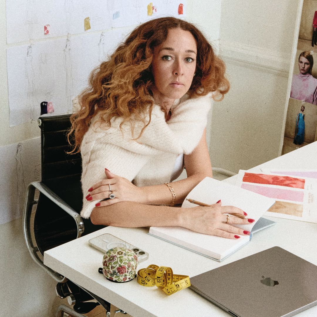Entrevistamos a Alejandra Alonso Rojas, la diseñadora española que conquista Nueva York y adoran Amal Clooney, Olivia Palermo y Kim Kardashian