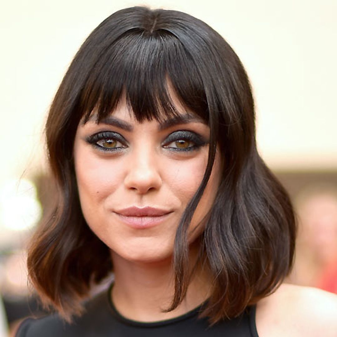 Mila Kunis estrena flequillo en la alfombra roja de los Premios Billboard