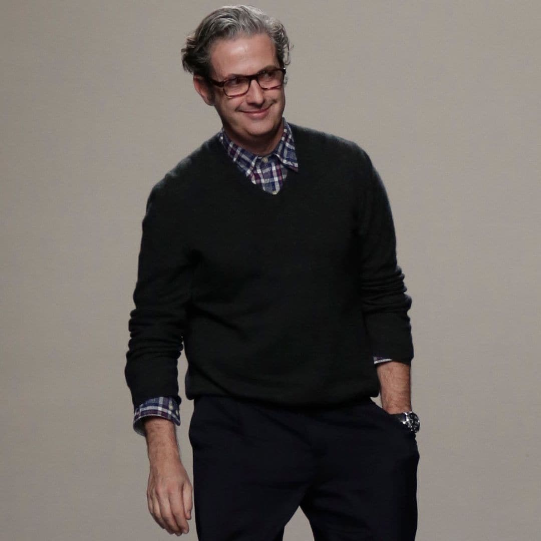 PRIMICIA. Miguel Palacio, el diseñador que vistió a la Reina en sus años clave, regresa a la pasarela madrileña