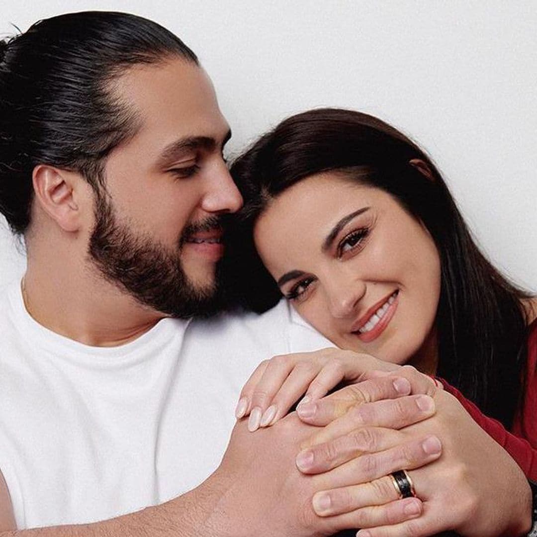 Maite Perroni se compromete con Andrés Tovar