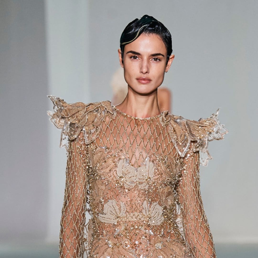 Blanca Padilla, pedrería y magia en el desfile de Elie Saab