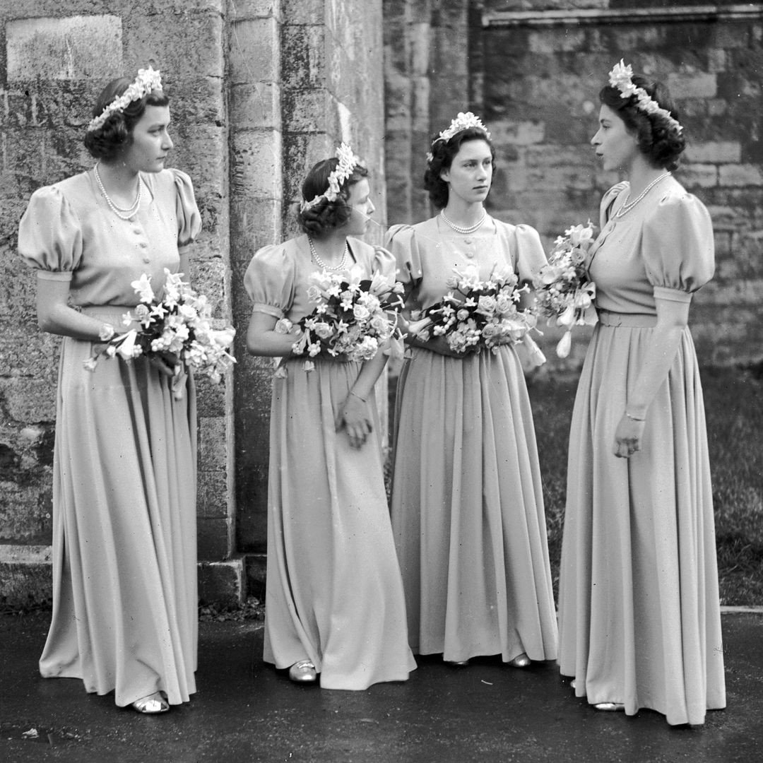 Damas de honor, vestidos idénticos y malos espíritus: la antigua superstición que esconde una de las tradiciones nupciales más populares