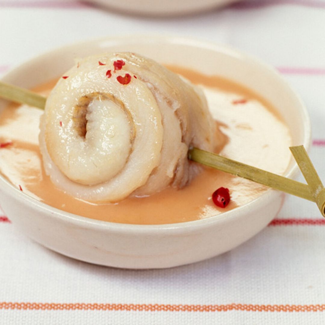 Rollitos de lenguado con salsa andaluza