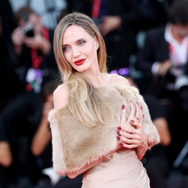 Angelina Jolie en el Festival de Venecia para presentar 'María' de Pablo Larraín