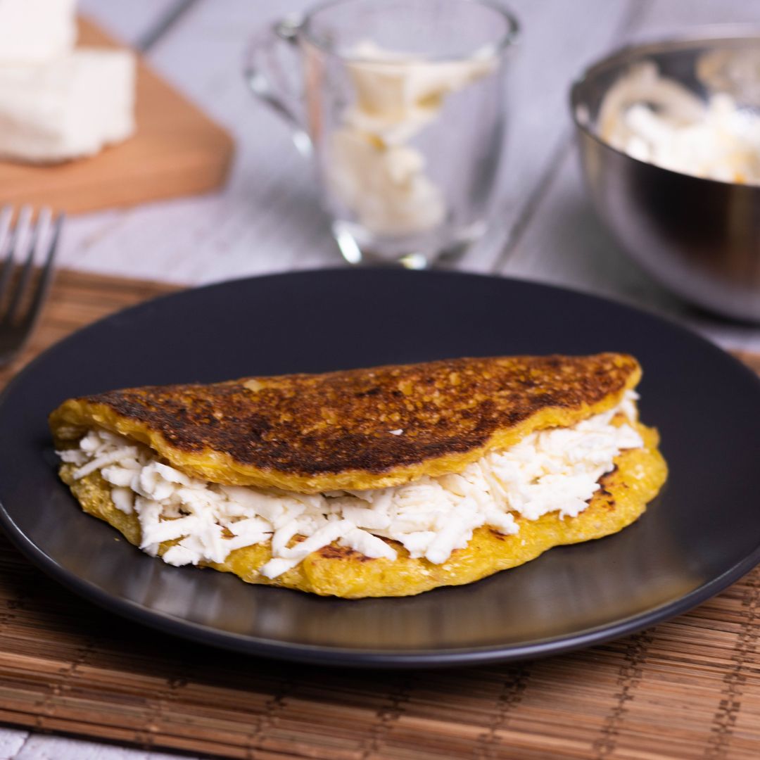 Cómo preparar cachapas venezolanas: suaves, doradas y con tu relleno preferido