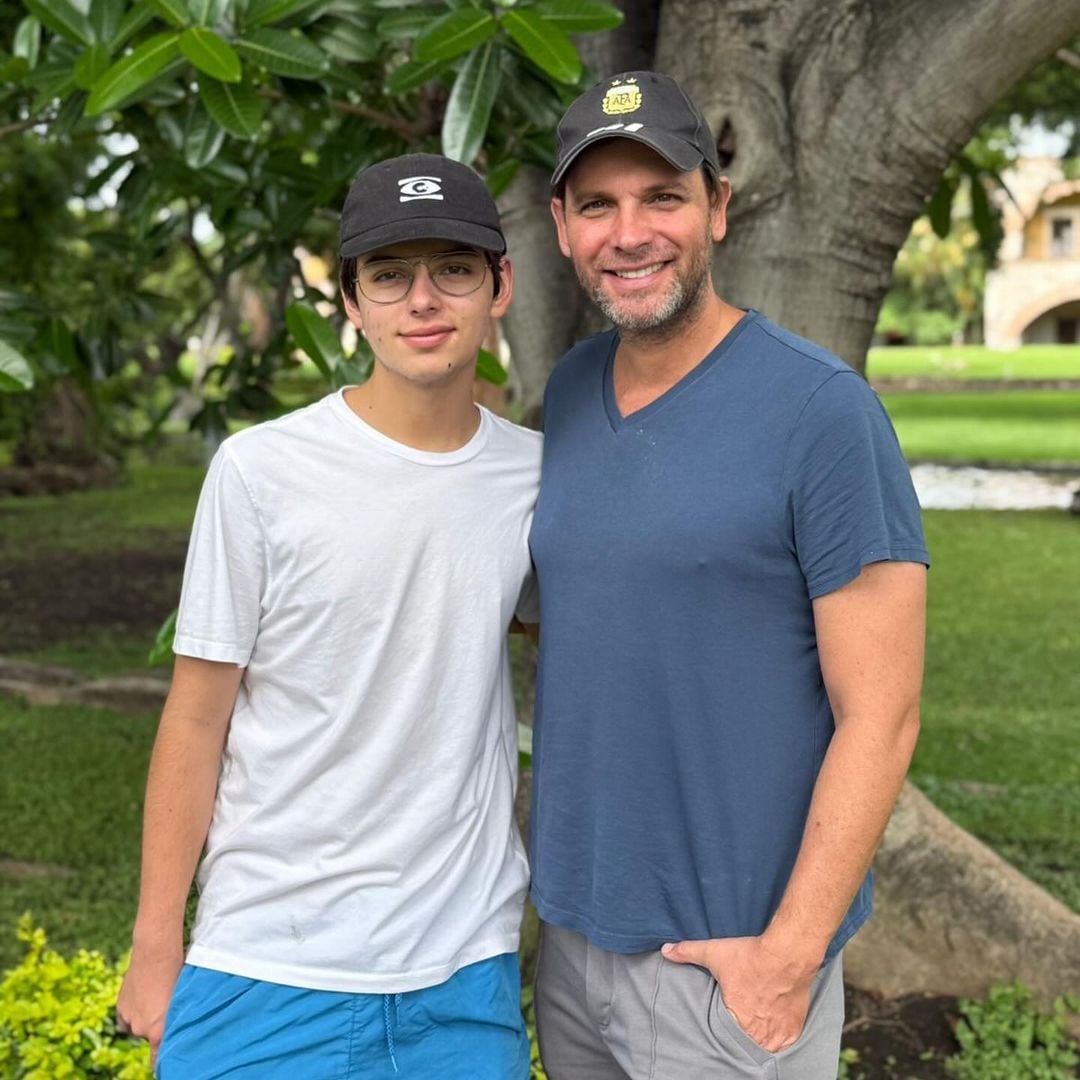 Patricio Borghetti y Grettell Valdez se reencuentran con su hijo Santino en Nueva York