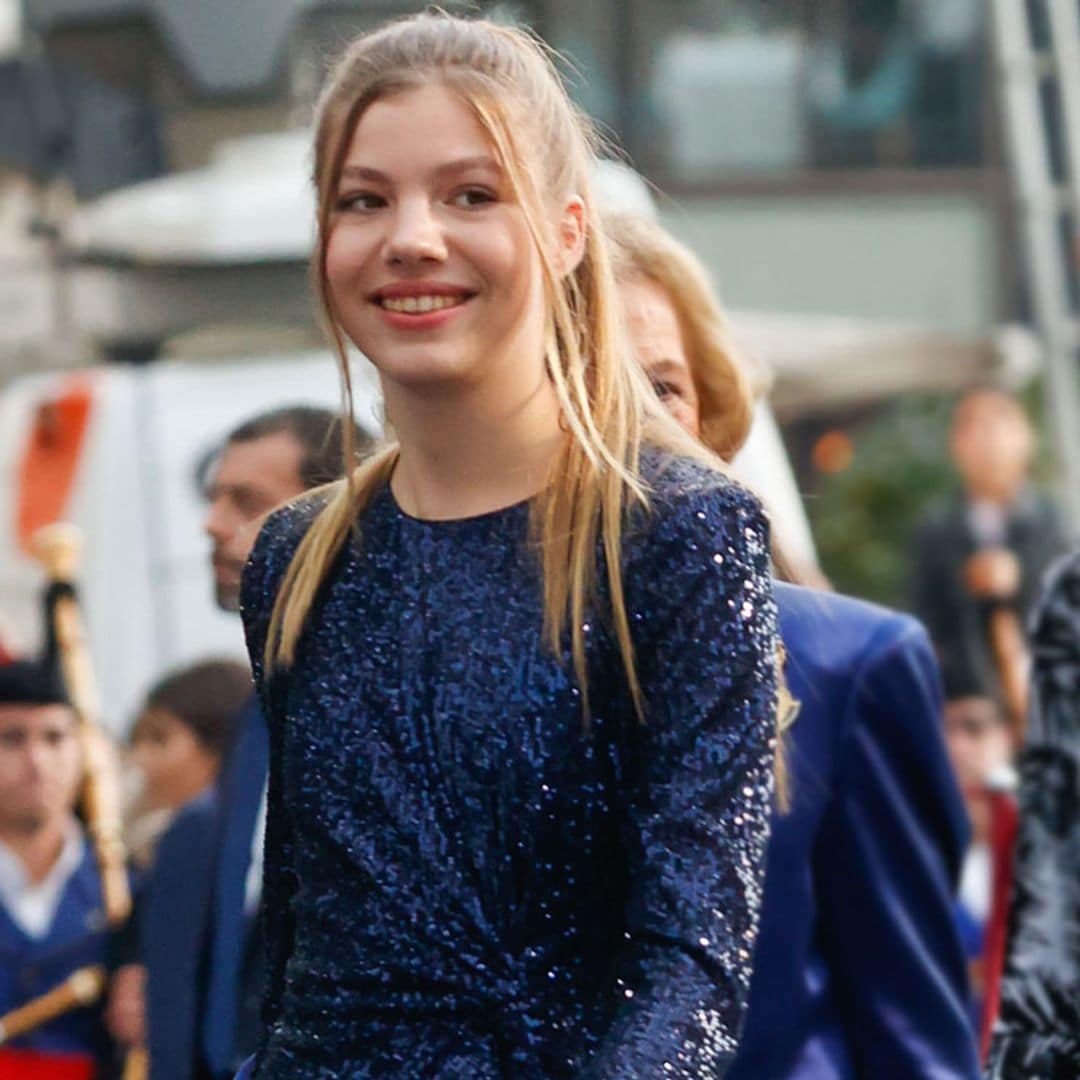 La infanta Sofía renueva su estilo con un diseño brillante y una original coleta