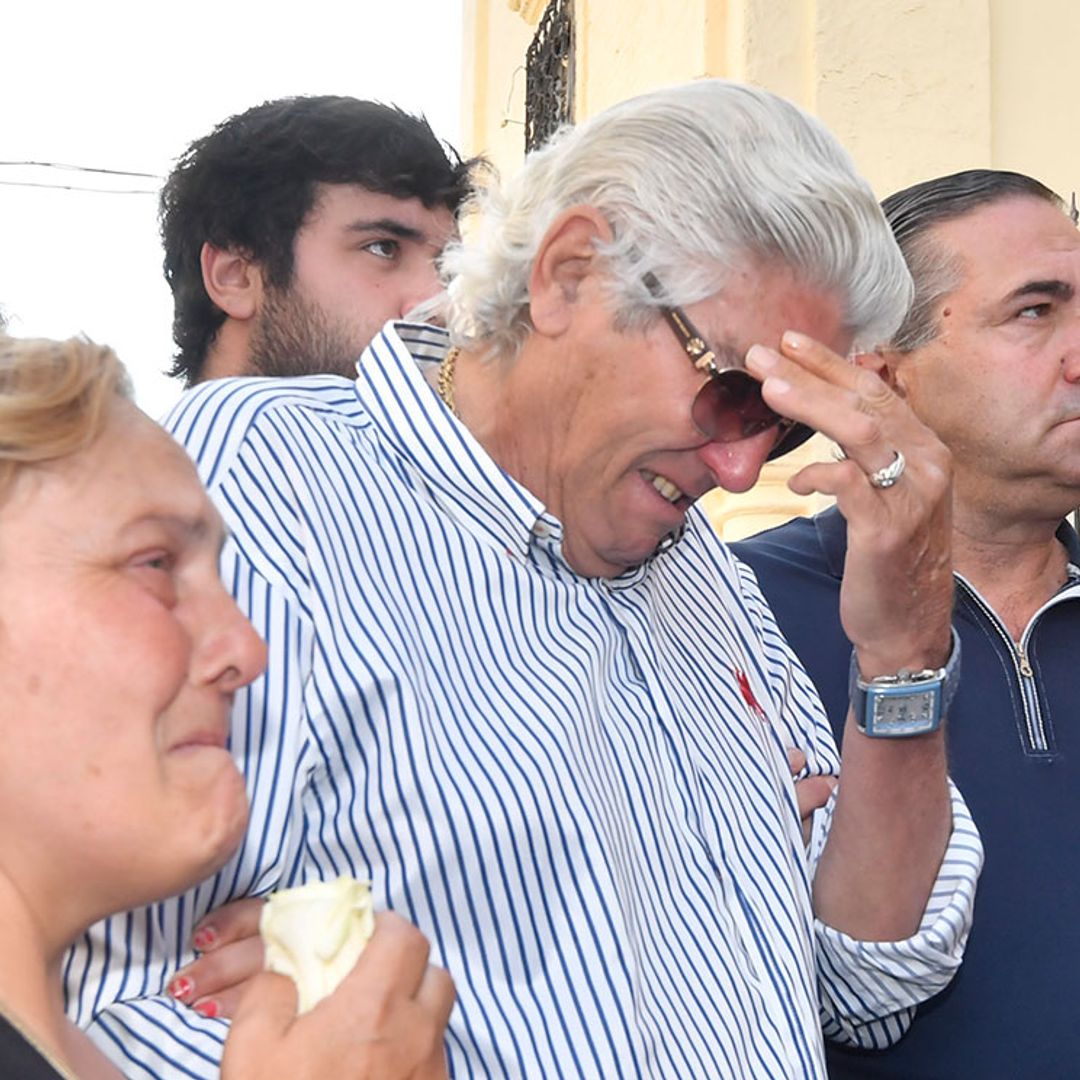 Emocionado último adiós a José Antonio Reyes en Utrera, su localidad natal