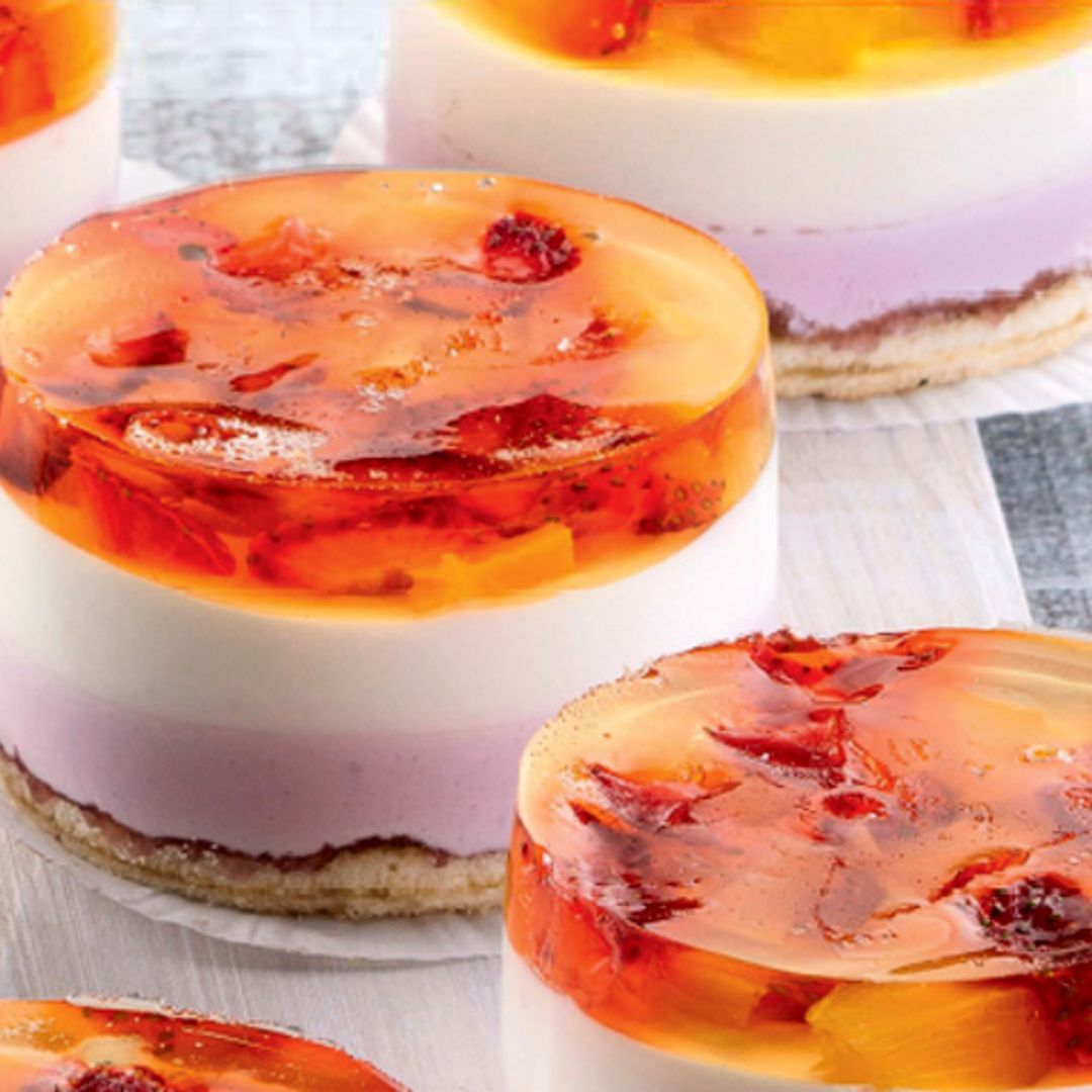 Tartaletas heladas con gelatina de frutas