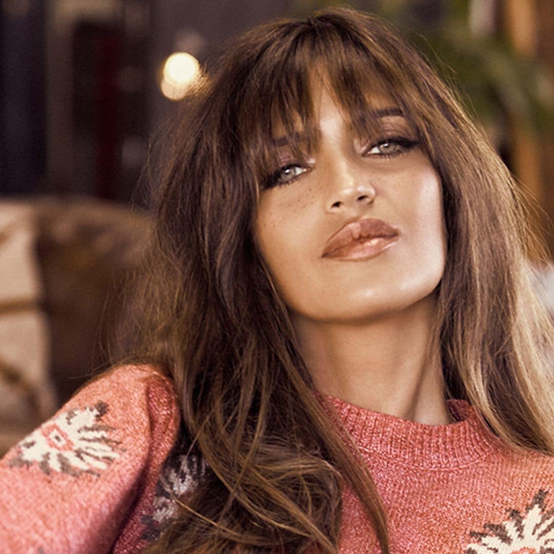¿Quieres llevar vestidos de flores en otoño? Copia el look infalible de Sara Carbonero y acierta siempre