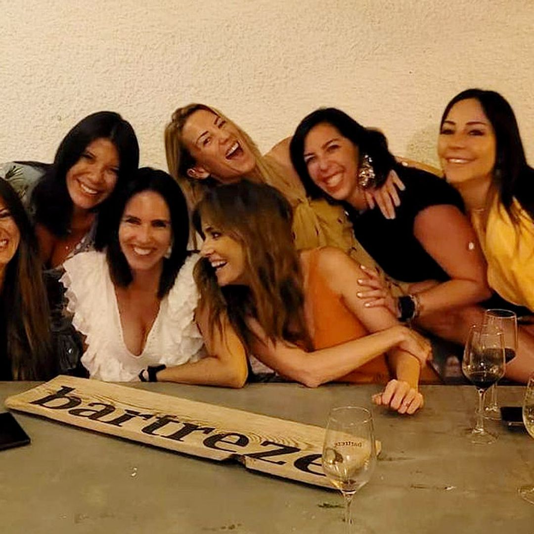 Isabel Jiménez disfruta de su particular paraíso con amigas