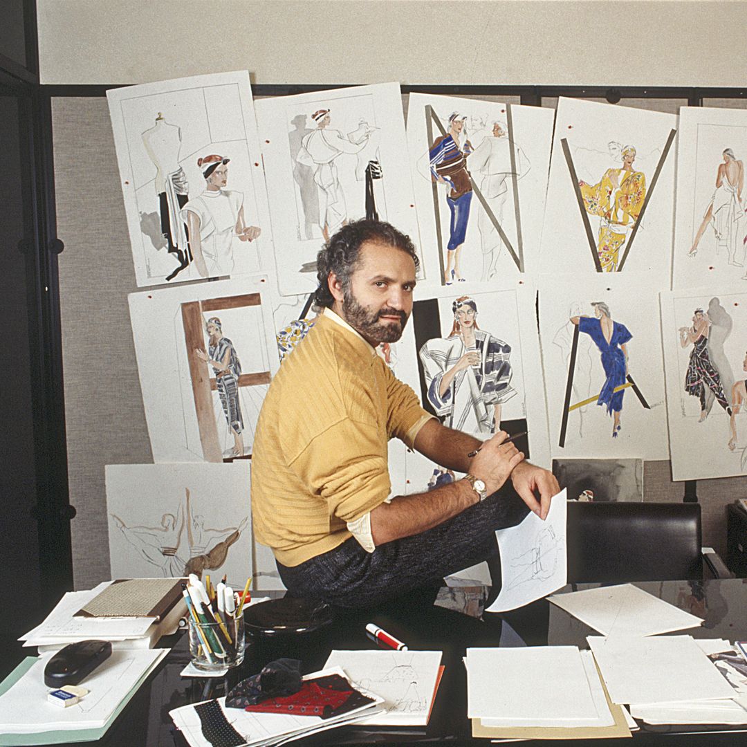 Gianni Versace en su estudio (1985)