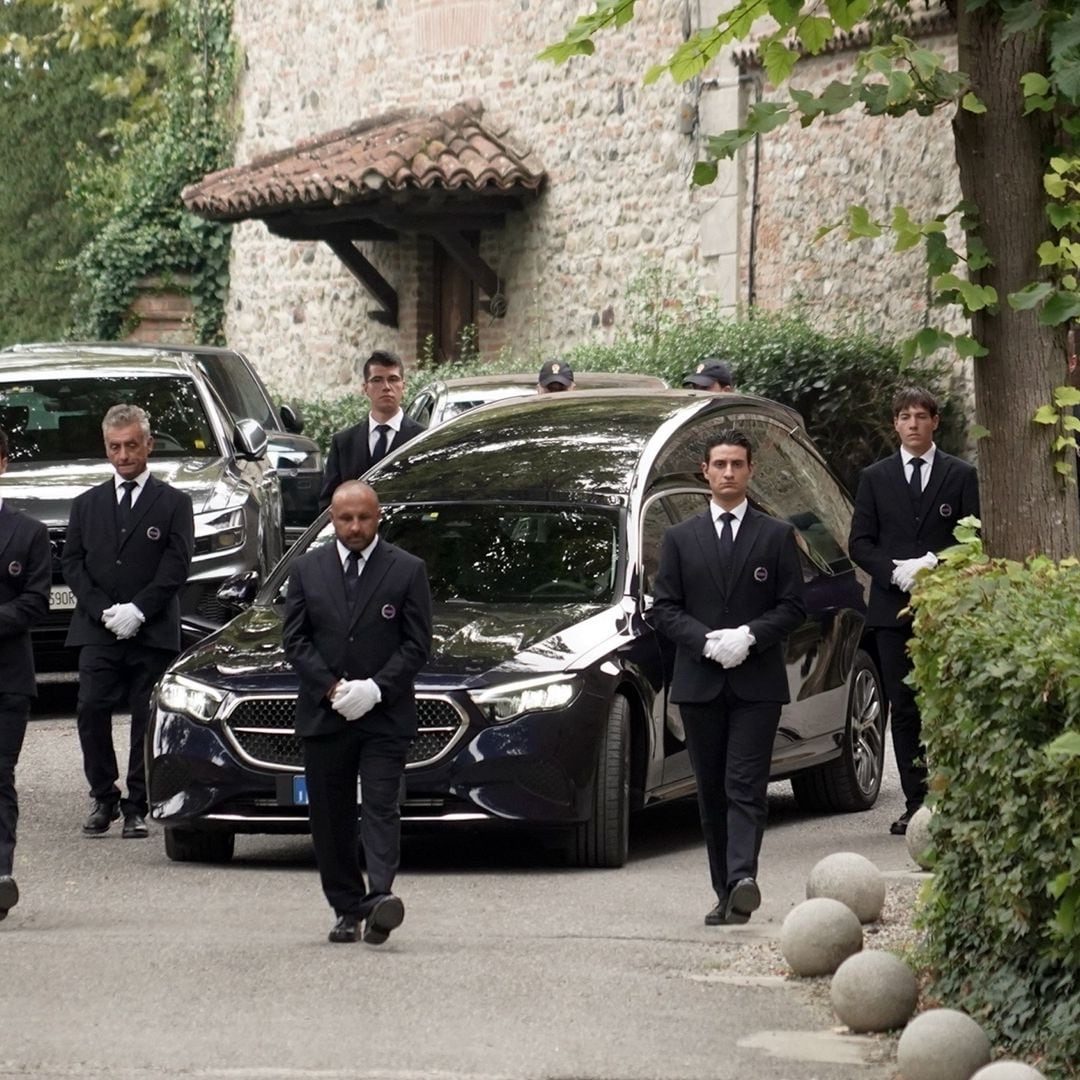 Las imágenes del funeral íntimo de Giorgio Armani con sus familiares y amigos más cercanos