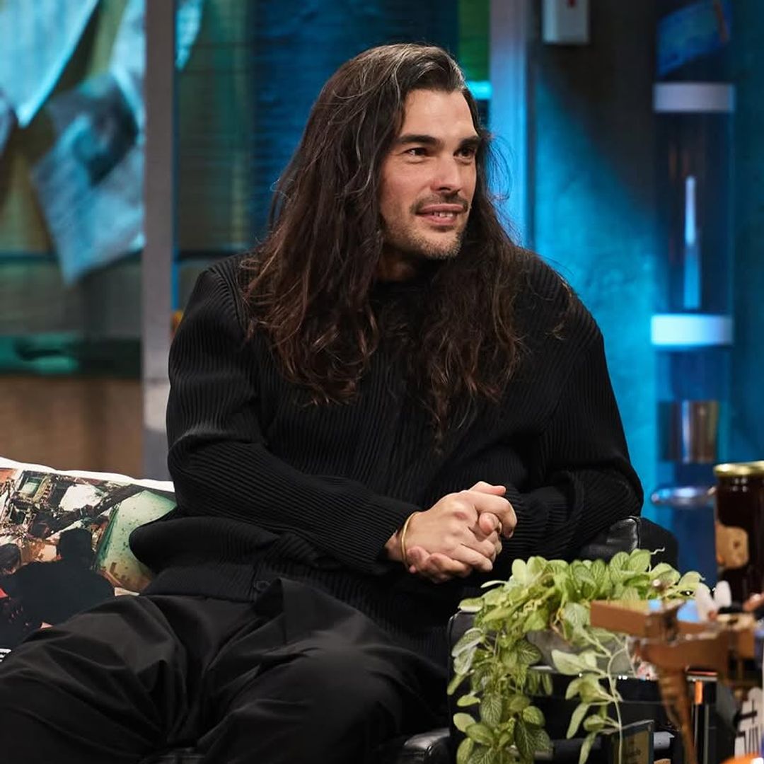 Oliver Laxe, director de 'Sirat', confiesa en 'La Revuelta' su situación sentimental: "Lamentablemente..."