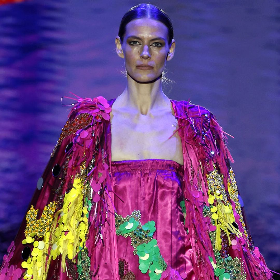 El desfile de Odette Álvarez
