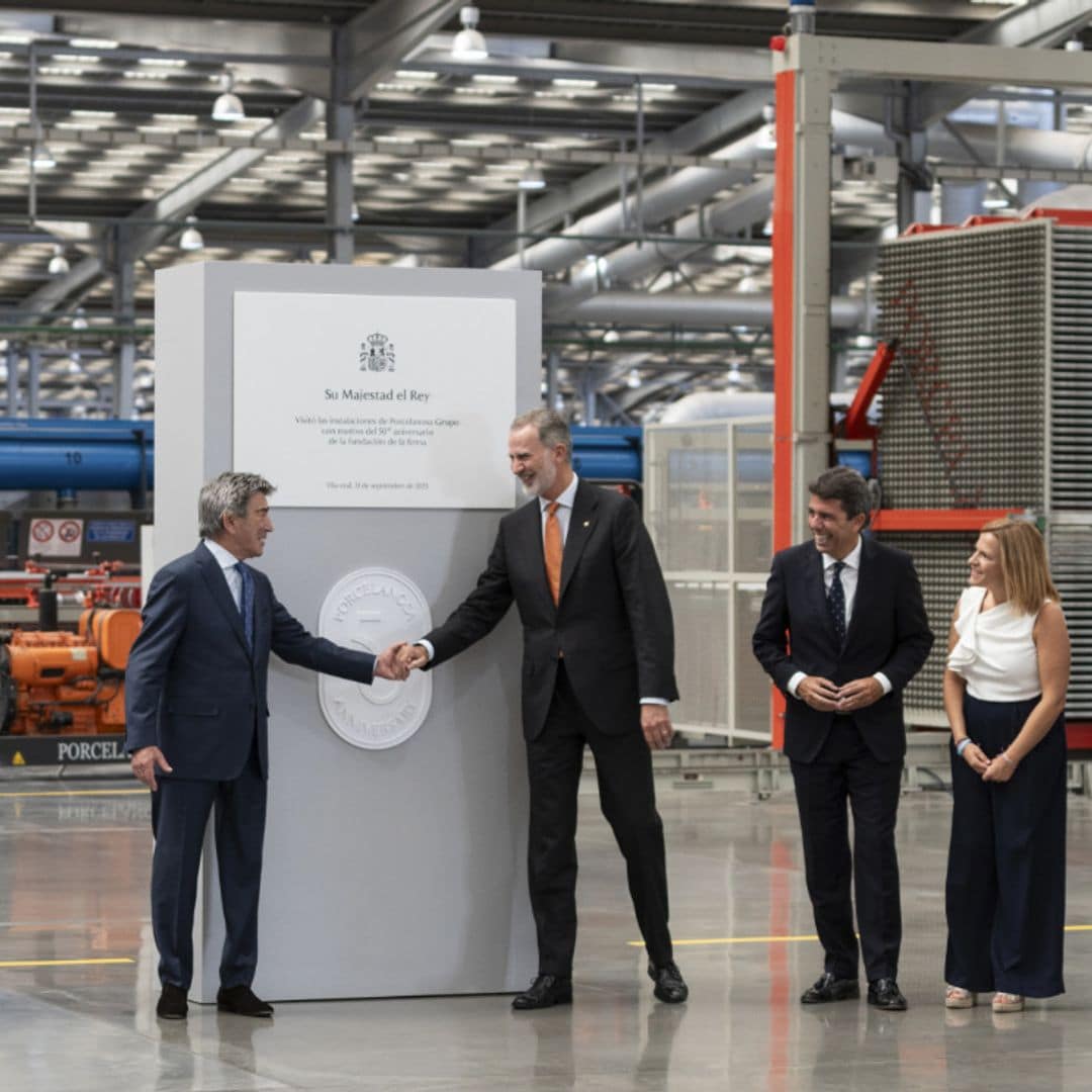 El rey Felipe visita las instalaciones de Porcelanosa en Castellón con motivo del 50 aniversario de la compañía