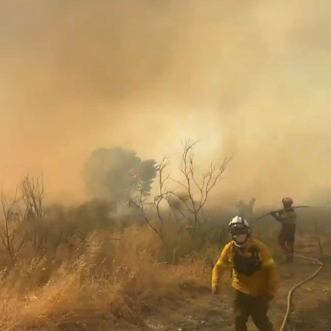 No es calima, es humo y ceniza: el gran incendio de Méntrida (Toledo) llega a Madrid