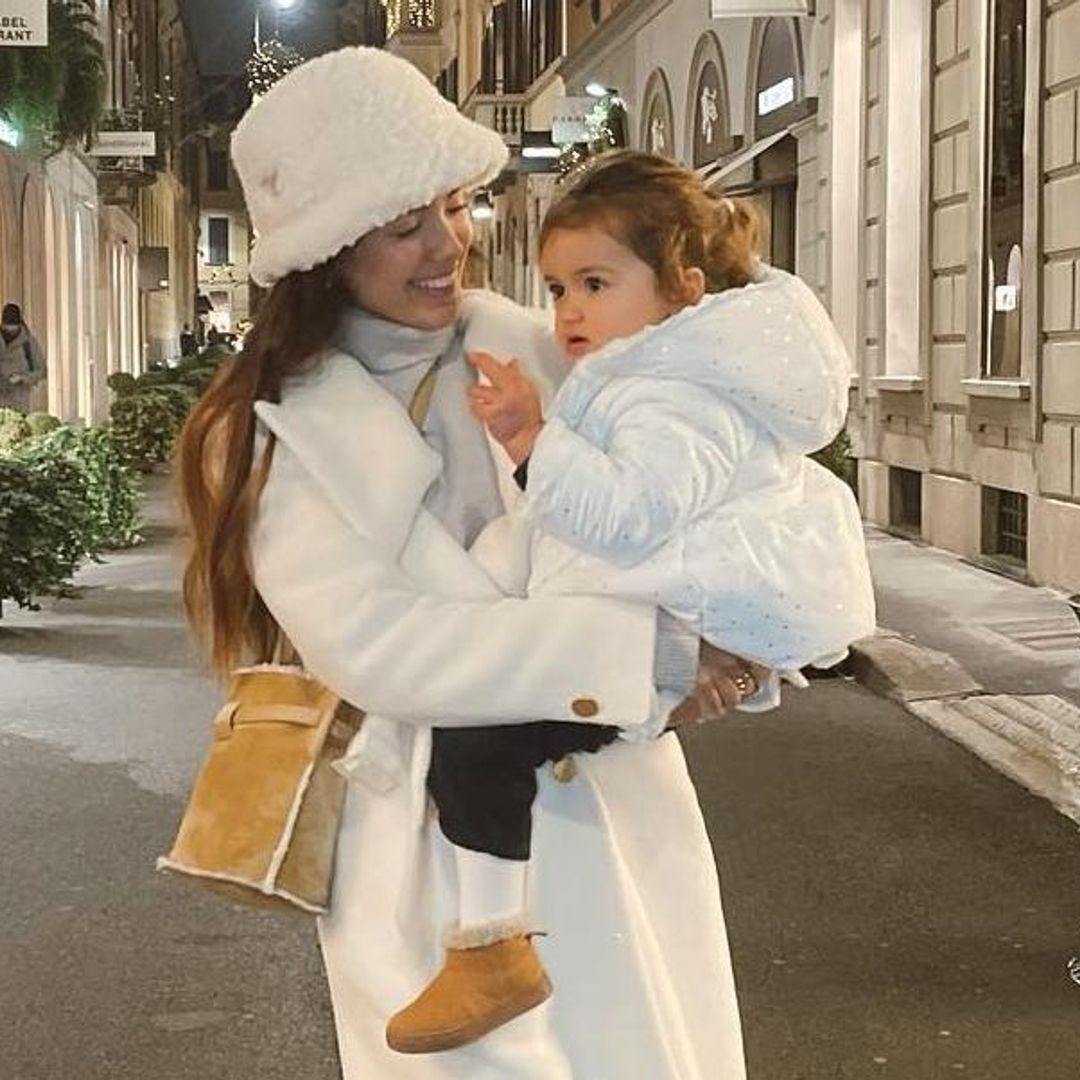 Con sentimientos encontrados, así vive Sharon Fonseca el primer día de preescolar de su hija