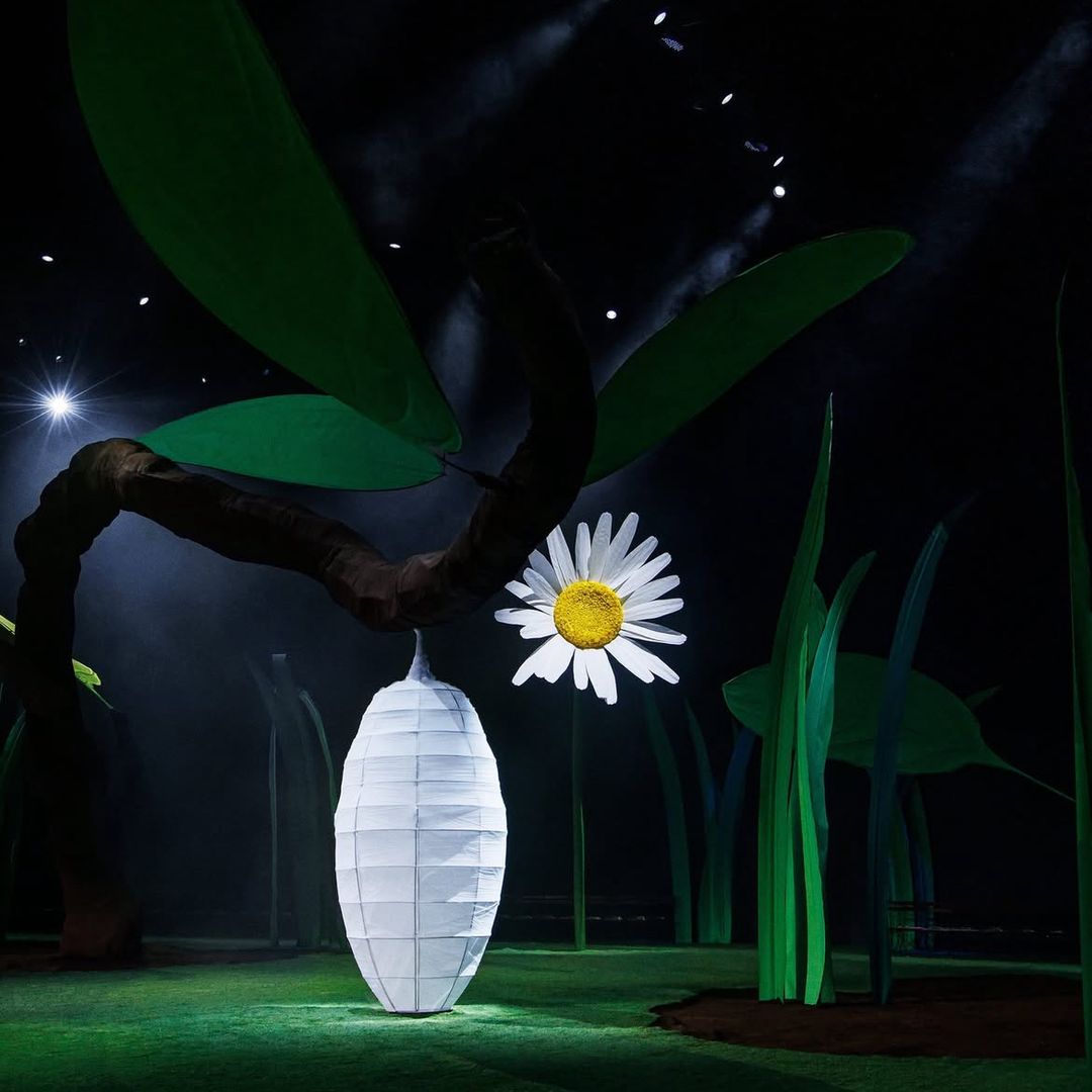 Así fue la escenografía de Thom Browne
