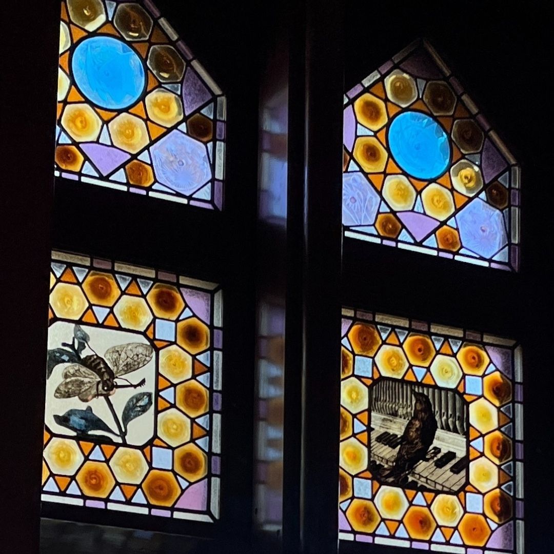 Vidrieras de El Capricho de Gaudí, Comillas, Cantabria