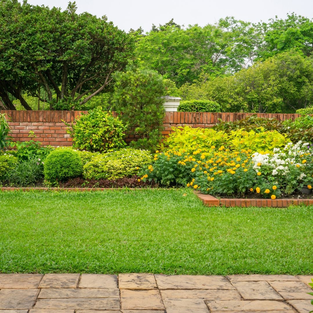 10 tareas imprescindibles para preparar tu jardín en primavera