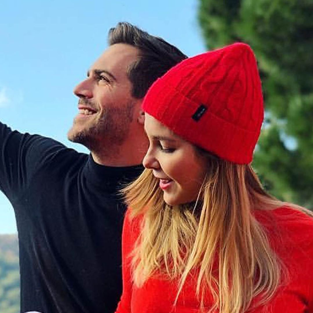 Natalia Sánchez y Marc Clotet repiten la foto del año pasado para felicitar 2020... pero con un pequeño cambio