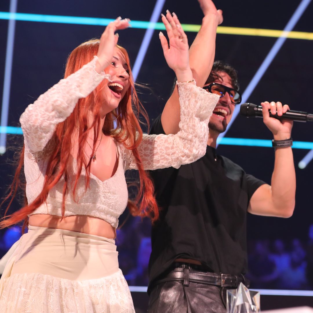 Tony Grox y Lucycalys ganan el Benidorm Fest 2026 en una final de infarto con polémica y emoción hasta el último suspiro