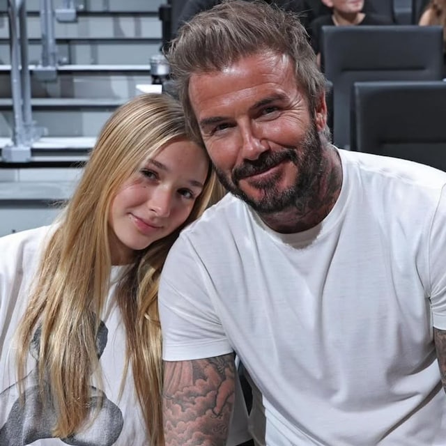 Davin Beckham y Harper Seven en un estadio en Miami
