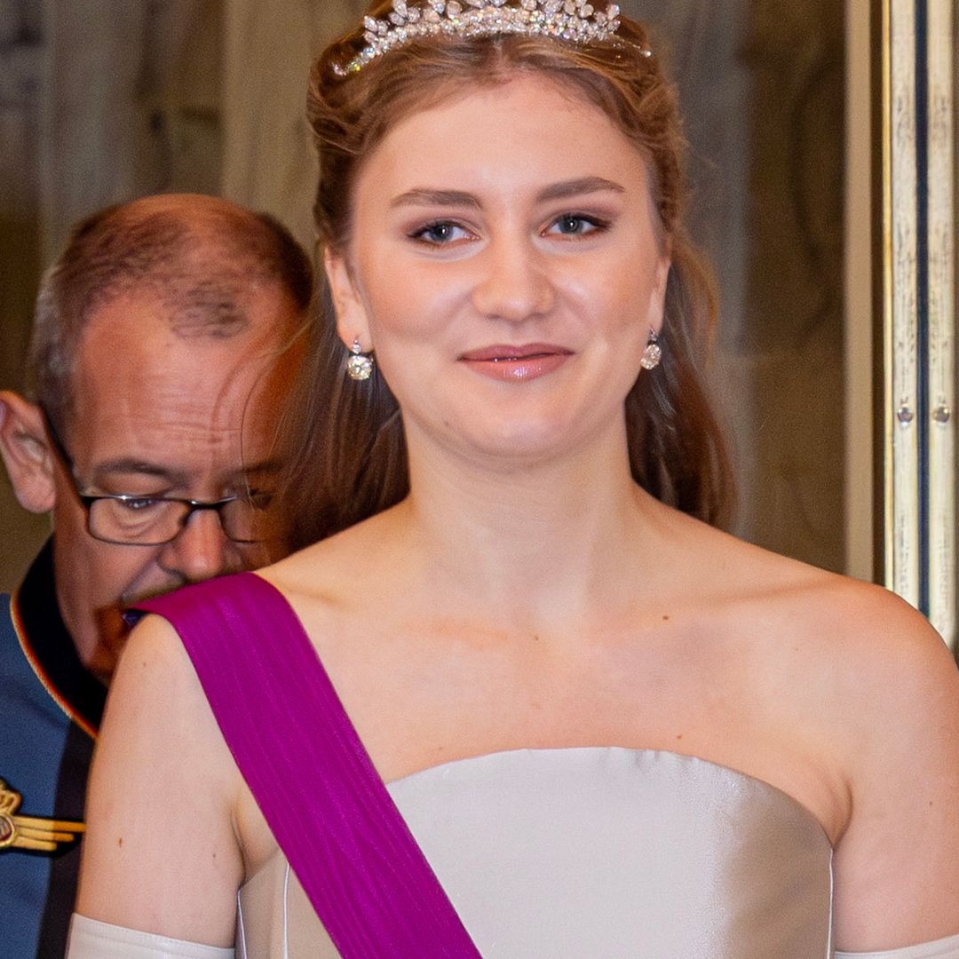 Elisabeth confirma su papel de futura reina ante Japón con una joya histórica: la tiara de laureles de 631 diamantes de la reina Matilde