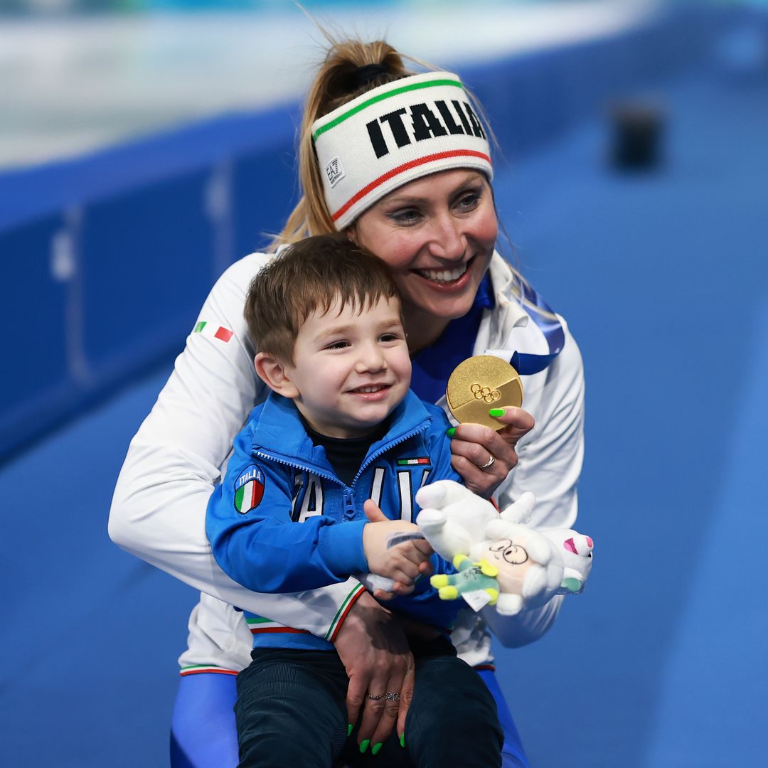 "Mamá es campeona olímpica": Francesca Lollobrigida, sobrina nieta de Gina Lollobrigida, gana el oro más emotivo