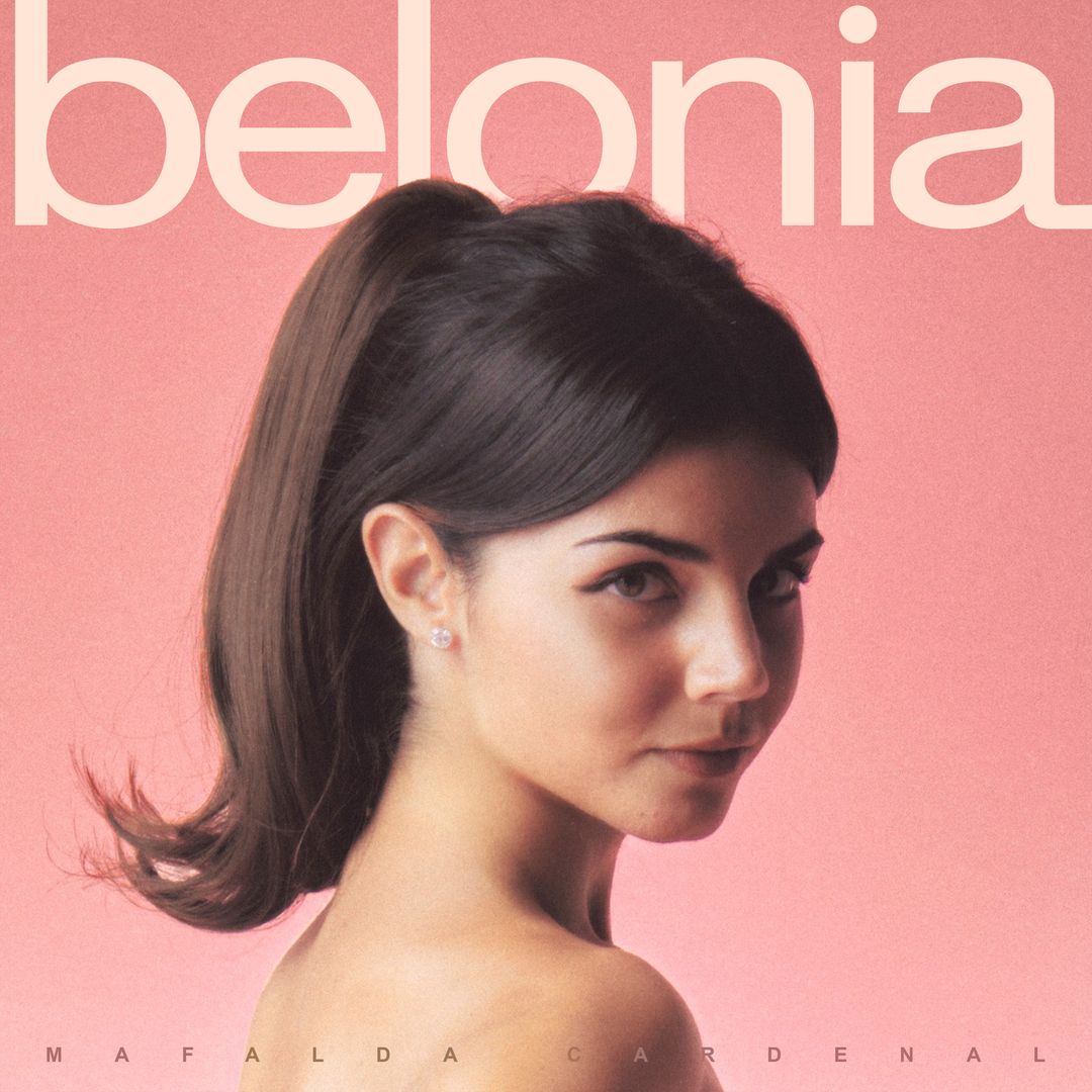 Mafalda Cardenal, en la portada de su álbum