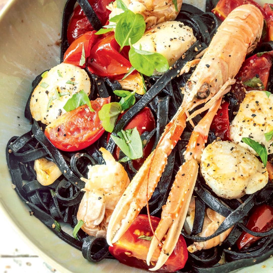 ¿Ganas de pasta? ¡Sorprende a los tuyos con estas recetas ‘in black’!
