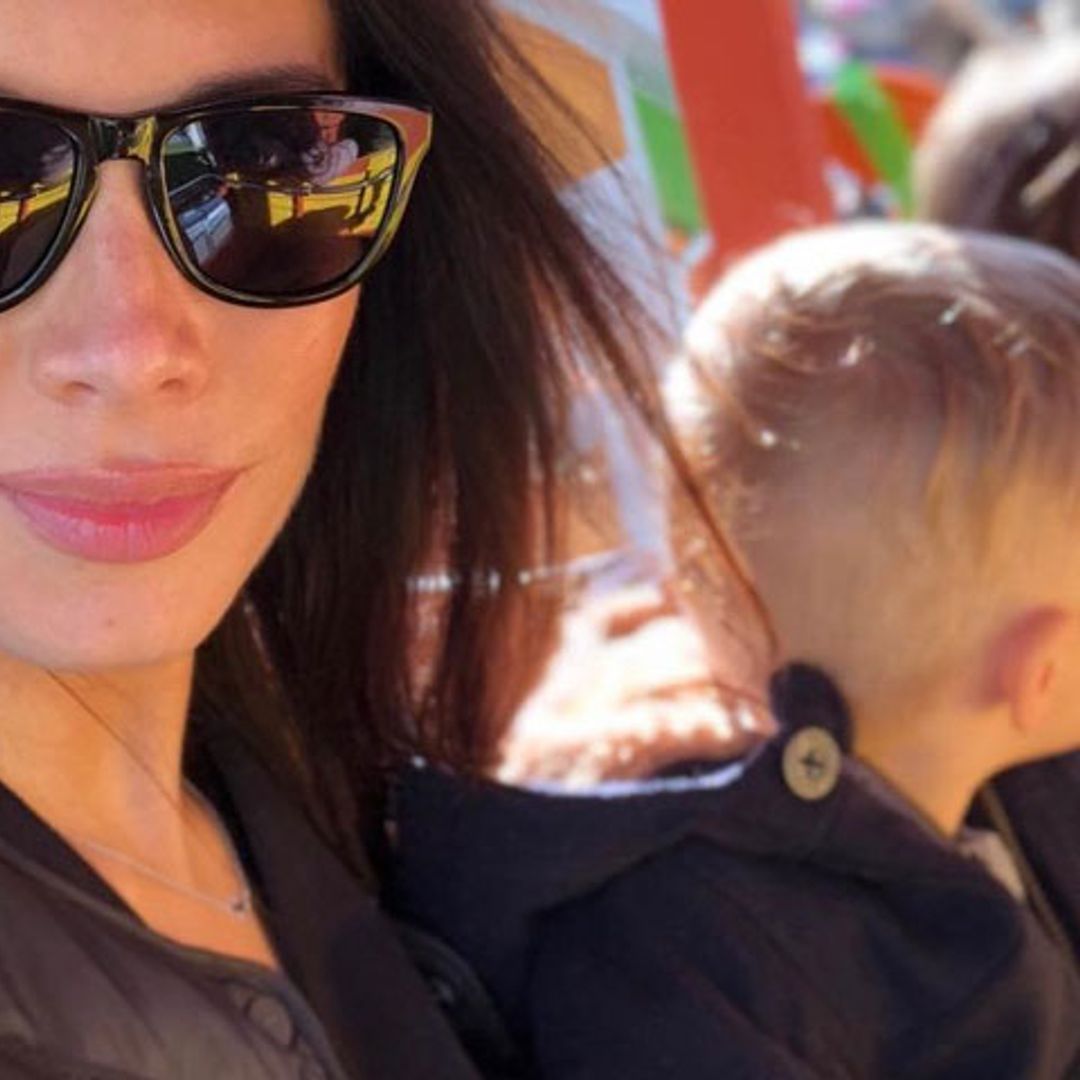 Pilar Rubio vuelve a la infancia por un día de la mano de sus dos hijos